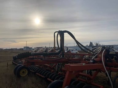 1996 Bourgault 5710-52 Semoir à air — photo 2