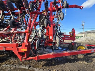 2018 Bourgault 3420-80 Remorque pneumatique — photo 2