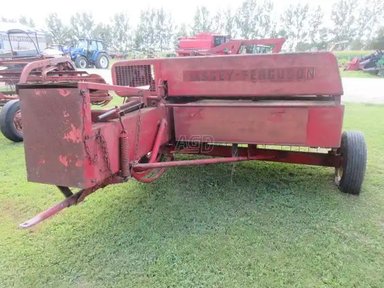 Massey Ferguson 10 presse à balle carrée - petite — photo 2