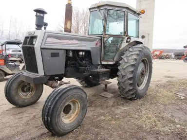 1980 White 2-105 Tracteur — photo 2