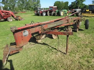 Massey Ferguson 880 Charrue — photo 2