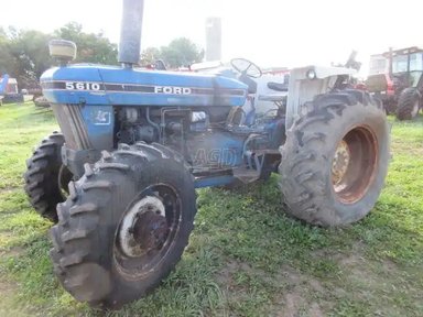 1987 Ford 5610 Tracteur — photo 2