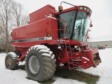 1997 Case IH 2188 Batteuse — photo 2