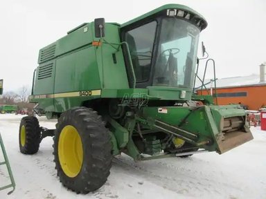 1989 John Deere 9400 Batteuse — photo 2