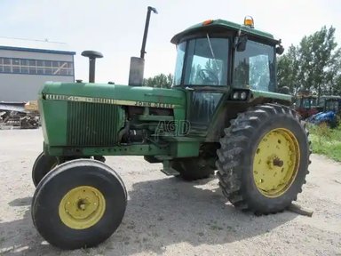 1980 John Deere 4040 Tracteur — photo 2