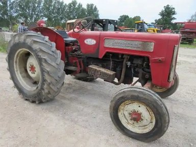 1965 International Harvester B414 Tracteur — photo 2