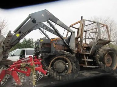 1999 New Holland TL80 Tracteur — photo 2