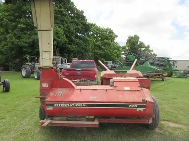International Harvester 720 Fourragère — photo 2