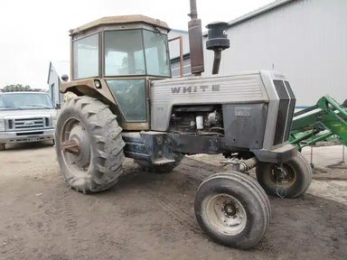 1975 White 2-105 Tracteur — photo 2