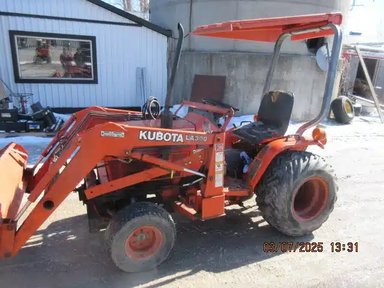 1992 Kubota B1750 Tracteur — photo 2