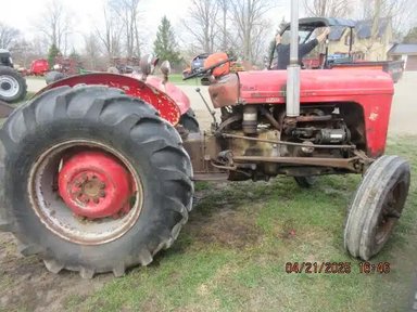 1963 Massey Ferguson 35 Tracteur — photo 2