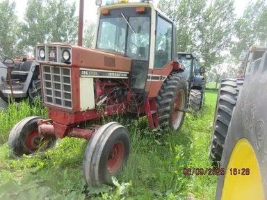 1981 International Harvester HYDRO 186 Tracteur — photo 2
