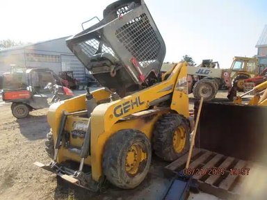 2018 Gehl R190 chargeuse à direction à glissement — photo 2