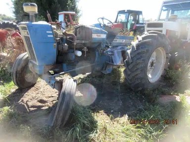 1981 Ford 4600 Tracteur — photo 2