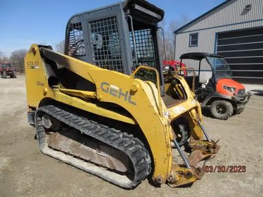 2004 Gehl CTL80 Chargeur sur chenilles — photo 2