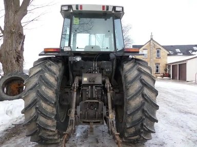 Massey Ferguson 3650 Tracteur — photo 2