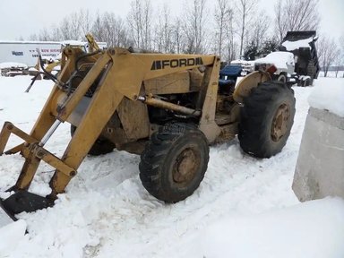 Ford 445D Tracteur — photo 2