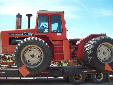 Massey Ferguson 4800 Tracteur — photo 2