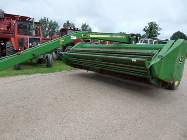 John Deere 1600 Faucheuse-conditionneuse — photo 2