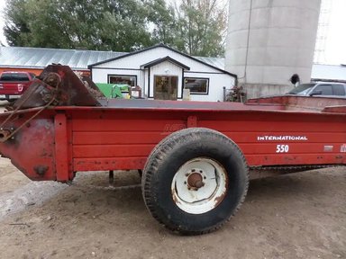 International Harvester 550 Épandeur à fumier — photo 2