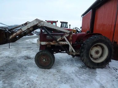 1965 International Harvester B414 Tracteur — photo 2