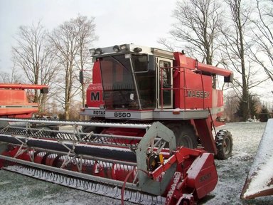 Massey Ferguson 8560 Batteuse — photo 2