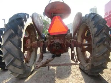 1947 Farmall H Tracteur — photo 2