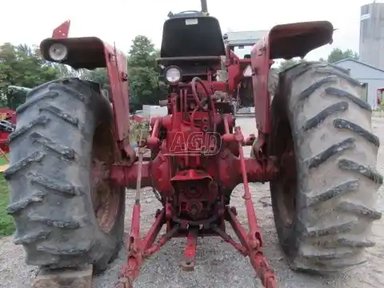 1967 International Harvester 806 Tracteur — photo 2