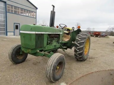 John Deere 3130 Tracteur — photo 2