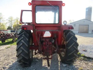 1972 International Harvester 454 Tracteur — photo 2