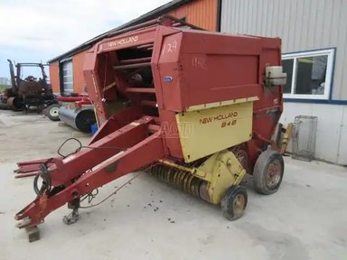 New Holland 848 Presse à Balle Ronde — photo 2