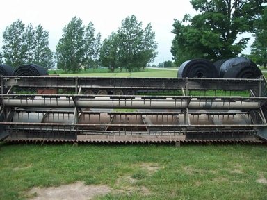 Gleaner R52 Header - Flex — photo 2
