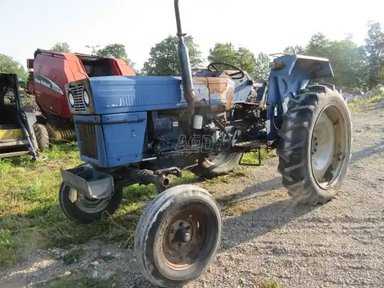 Universal U640 Tracteur — photo 2