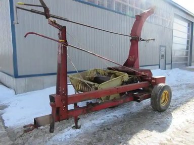 New Holland 717 Fourragère — photo 2