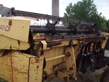 1976 New Holland 960 Header — photo 2