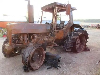 1989 Massey Ferguson 3650 Tracteur — photo 2