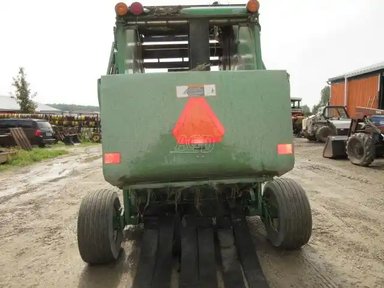 John Deere 435 Presse à Balle Ronde — photo 2