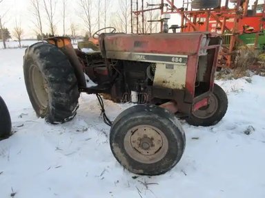 1983 International Harvester 684 Tracteur — photo 2