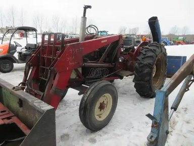 1978 International Harvester 384 Tracteur — photo 2