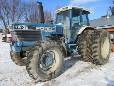 1987 Ford TW35 II Tracteur — photo 2