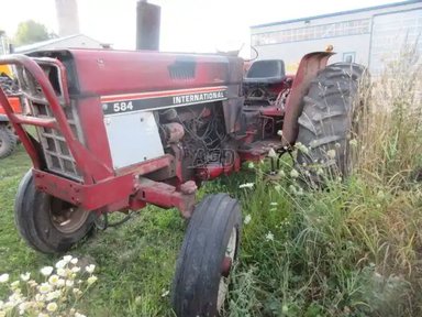 1979 International Harvester 584 Tracteur — photo 2