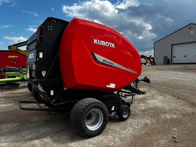 2015 Kubota BV4160 Presse à Balle Ronde — photo 2