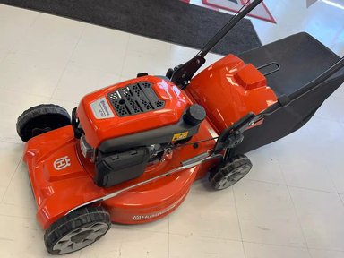2023 Husqvarna LC151 tondeuse à conducteur marchant — photo 2