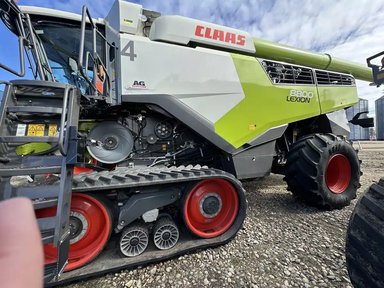 2021 CLAAS LEXION 8800TT Batteuse — photo 2
