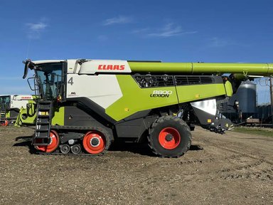 2023 CLAAS LEXION 8800TT Batteuse — photo 2