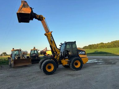 JCB TM320 AGRI Chargeur sur roues — photo 2