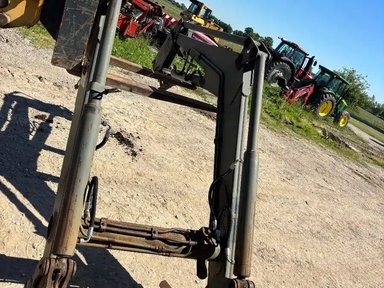Quicke 670 chargeur frontal — photo 2