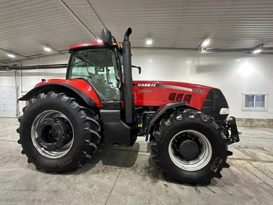 2009 Case IH MAGNUM 335 Tracteur — photo 2