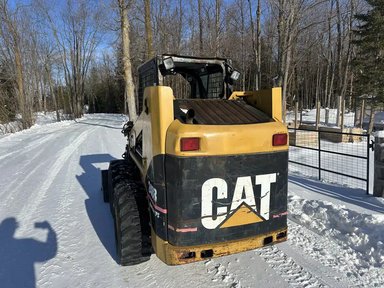 2005 Caterpillar 248 chargeuse à direction à glissement — photo 2
