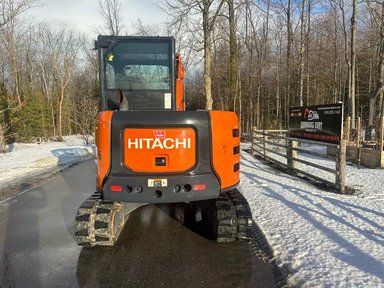 2022 Hitachi ZX60USB-5 Excavatrice — photo 2